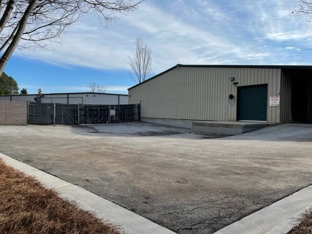 1721 Athens Hwy, Grayson, GA 30017
